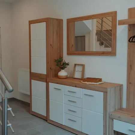 Apartmán Moderne Bis Zu 6 Personen *