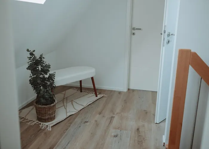 Moderne Bis Zu 6 Personen דירה *